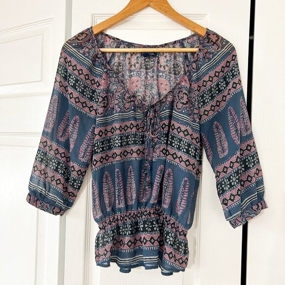 American Eagle Boho Peasant Blouse XS Blue Pink Pattern 3/4 Sleeve EUC - Picture 1 of 5